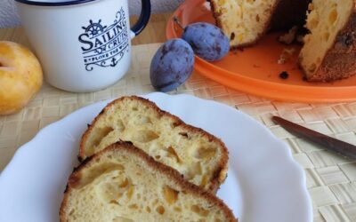 Plumcake di fine estate con yogurt greco e pesche